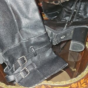 NWOT Black Leather Vera Wang Thigh High Biker  Buckle Boots Size 9